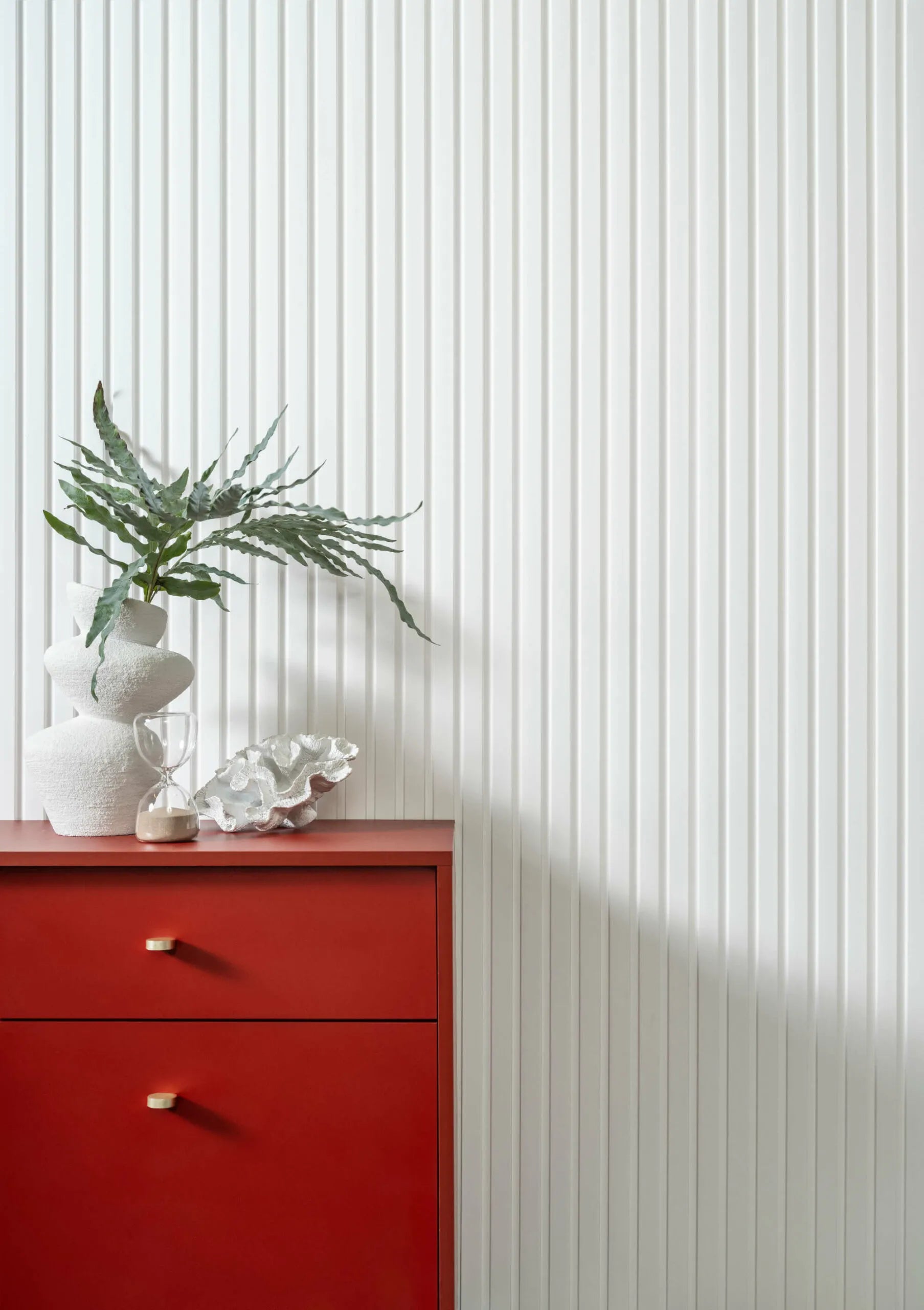 Pannelli decorativi 3D a lamelle doghe bianche pitturabili, boiserie per rivestimento pareti da interno| DOGHE MEDIE | Lunghezza 2,7 metri o 2 metri | Pannelli acustici componibili in duropolimero