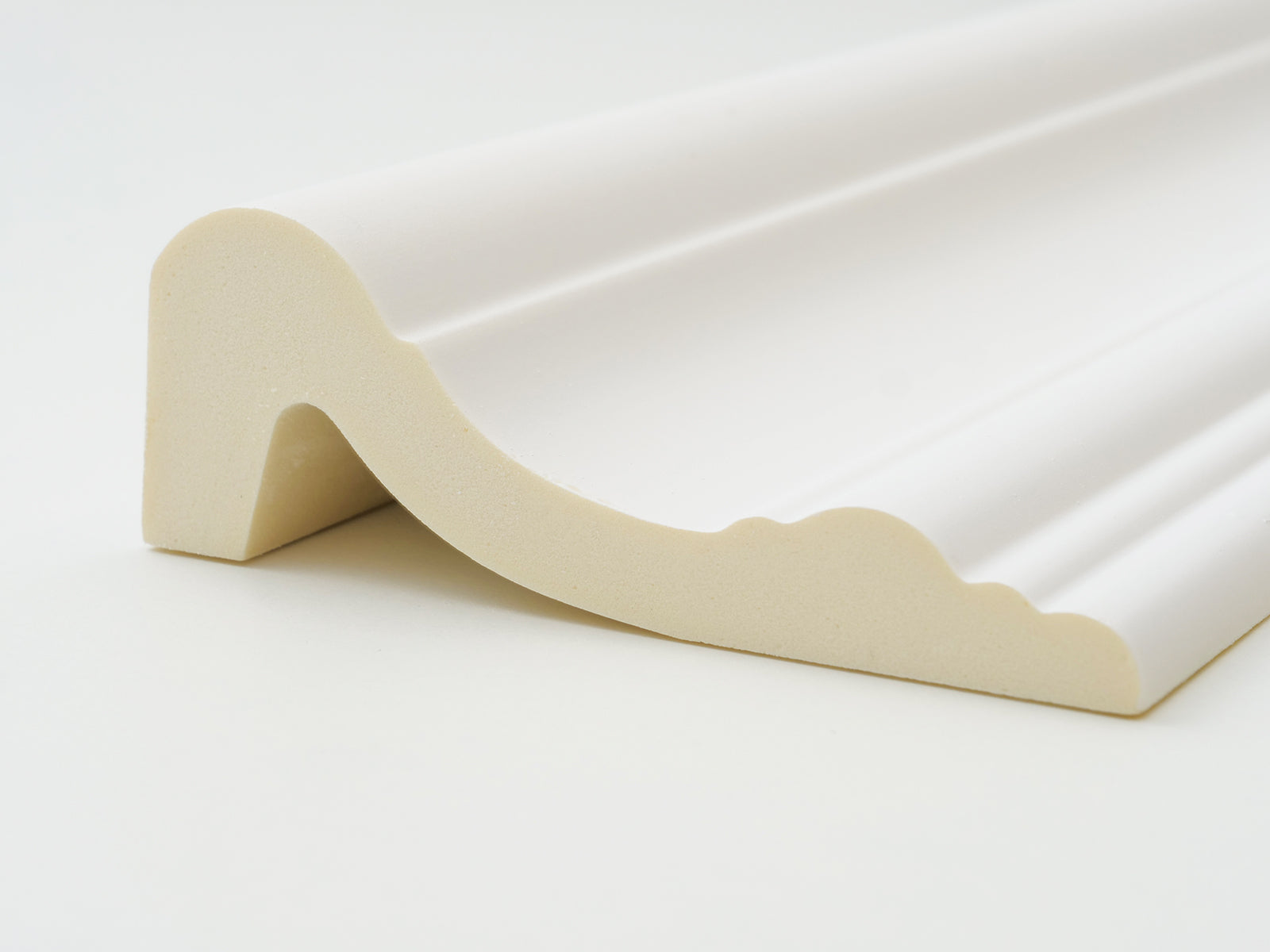 CR816 - Cornici da 2 metri per parete boiserie, profilo decorativo 3d in poliuretano bianco rigido da applicare a muro